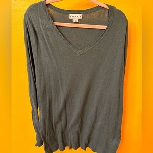 Long sleeve light weight green sweater